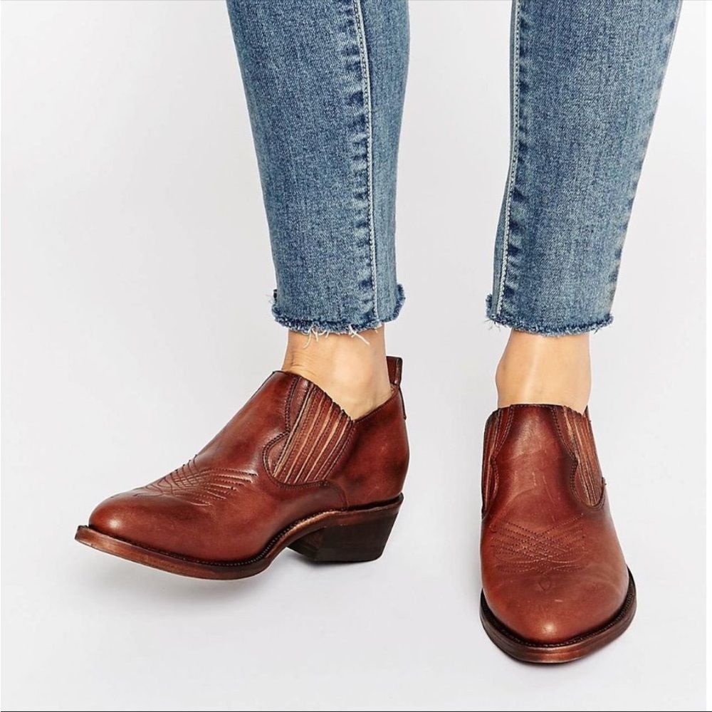 $369 Frye Billy Shootie Cognac Leather Southwestern Casual Pointed Ankle Booties - Picture 4 of 16